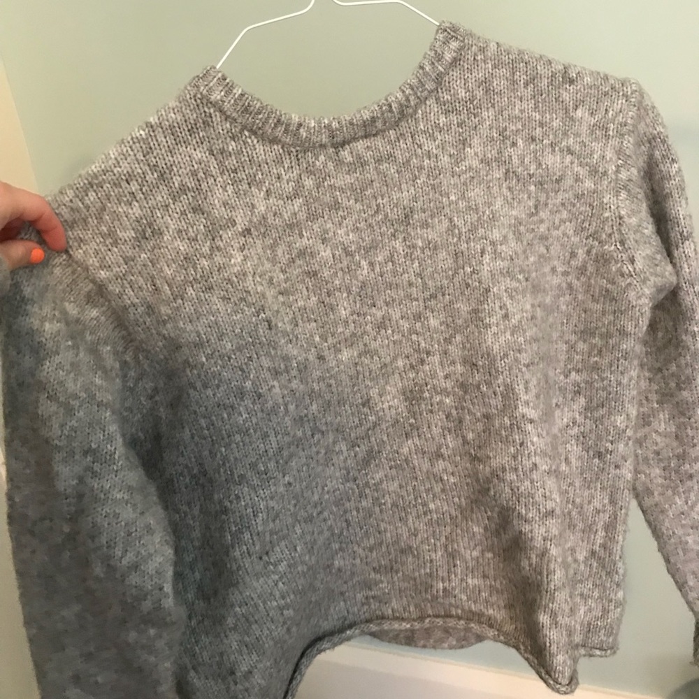 Brandy Melville sweater